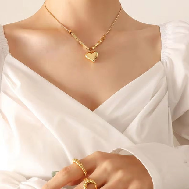 Dainty 18K Real 18K Gold Plated Stainless Steel Accessories Snake Bone Chain Heart Pendant Necklace for Women