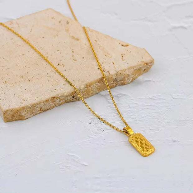 Spanish Design Lady Dainty Jewelry Real Gold Plated Pineapple Pendant Necklace New Arrival Necklaces