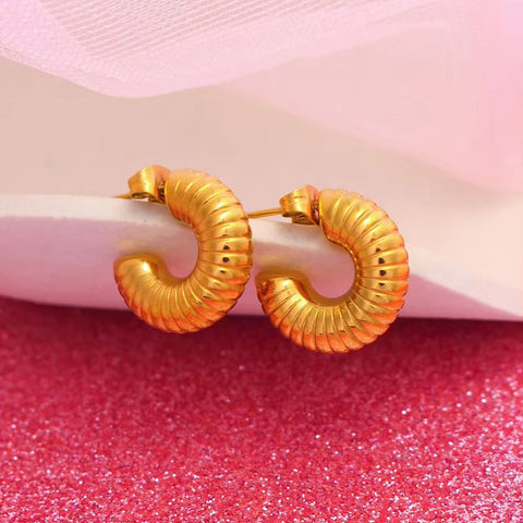 Y2K Trendy Chunky Vintage Boho Design Light Weight Large Wide Hollow Gold Plated Dome Chunky Hoop Earrings