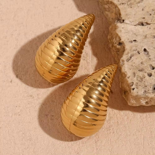 Spring Fashion Medium Hollow Water Drop Stud Earrings 18K Gold Plated Stainless Steel Jewelry Gift for Women