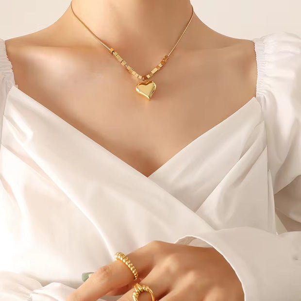 Dainty 18K Real 18K Gold Plated Stainless Steel Accessories Snake Bone Chain Heart Pendant Necklace for Women