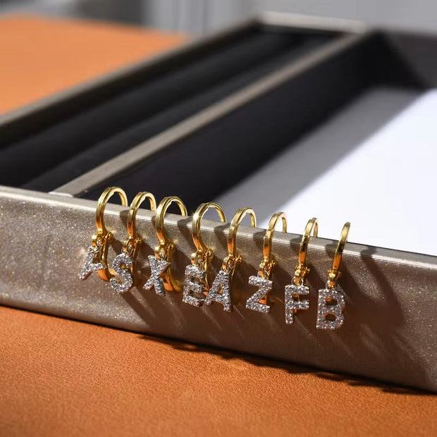 26 English Letters Diamond Earring Personalized Initial Earrings for Girls Brass Plated 18K Real Gold round Ear Clip Jewelry