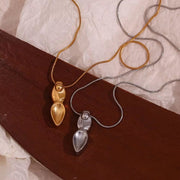 Fashion Jewelry Gold Plated Sword Pendant Necklace Waterproof Snake Chain Stainless Steel Jewelry