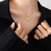 Simple Gold Plating Love Heart Pendant Stainless Steel Heart Necklace for Women