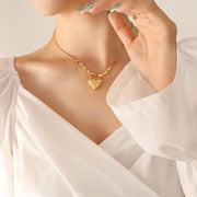 Dainty 18K Real 18K Gold Plated Stainless Steel Accessories Snake Bone Chain Heart Pendant Necklace for Women
