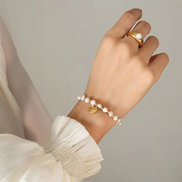 Fashion Design Heart Pendant Irregular Freshwater Pearl Beaded Charm Bead Bracelet Ladies