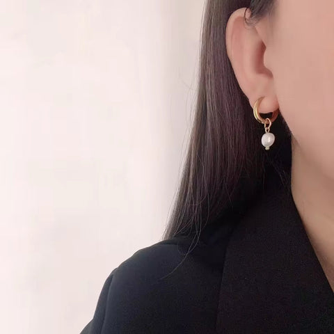 Classic 18K Gold Plated Natural Pearl Drop Earrings Waterproof Stainless Steel Pearl Huggie Earrings