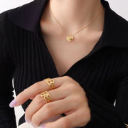 Simple Gold Plating Love Heart Pendant Stainless Steel Heart Necklace for Women